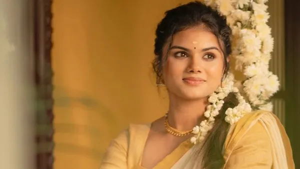 Akshitha Ashok (அக்ஷிதா அசோக்)
