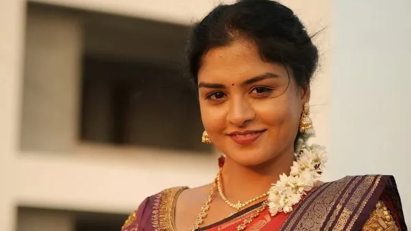 Lakshmi Priya Bigg Boss Tamil Season 10 Contestant